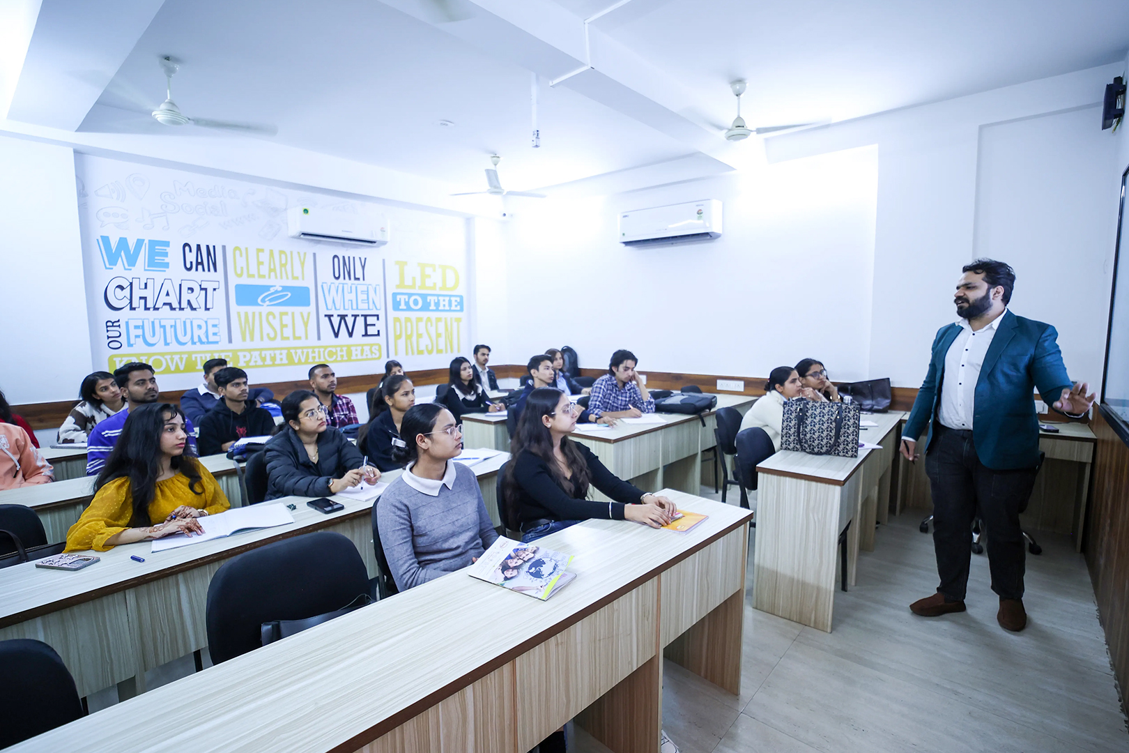 Rajouri Garden Branch 02